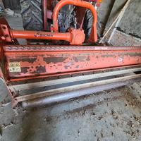 Trincia Sicma 225 di lavoro a mazze con spostament