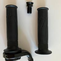 Manopole Yamaha originali con carter comando