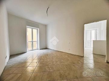 3 LOCALI A BERNAREGGIO