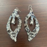 Orecchini pendenti grigio,nero brillantini