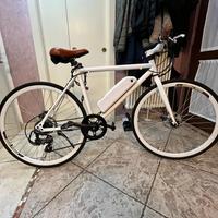 Bicicletta Elettrica bianca