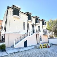 Trilocale con corte privata