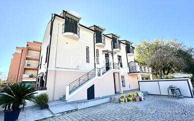 Trilocale con corte privata