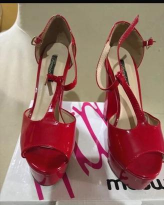 Scarpe con il tacco