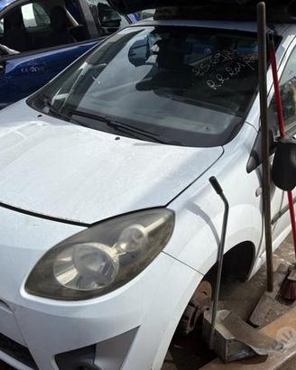 Renault Twingo solo per ricambi