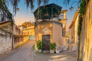 TRIFAMILIARE A RIVOLI