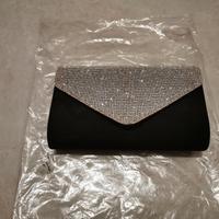 Clutch nera Primadonna con strass e catena