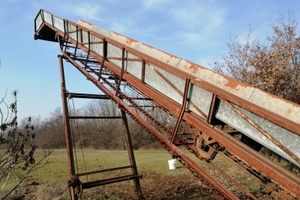 Elevatore ballette fieno