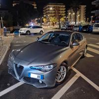 alfa  romeo giulia 