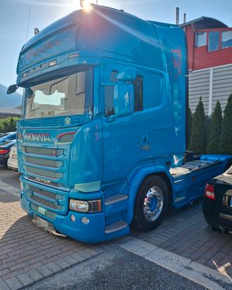  scania 730 trattore