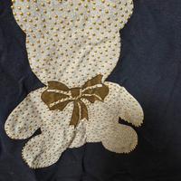 felpa con stampa orsetto con strass 