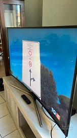 Smart TV Samsung 55" 4K Ultra HD - Schermo Curvo