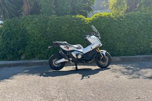 Xadv honda