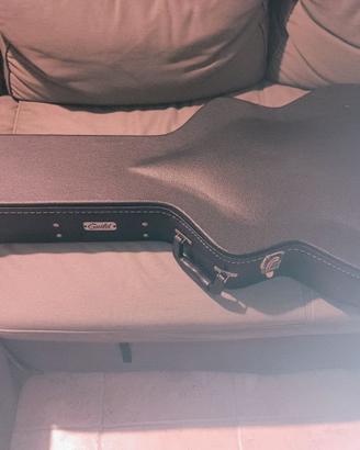 Chitarra semiacustica Guild X-175