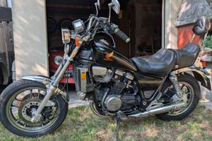 Honda VF750C storica
