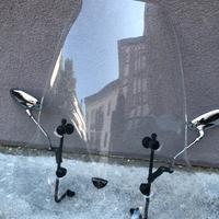 Parabrezza biondi e specchietti per kimko people