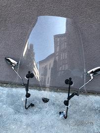 Parabrezza biondi e specchietti per kimko people