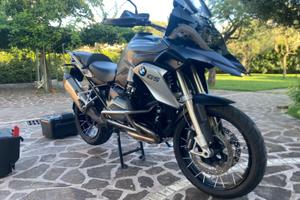 BMW R 1200 Gs Lc  (Motore e cerchi neri !!!)