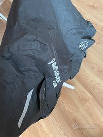 Coprigambe  per moto universale “Parannanza”