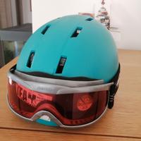 casco più occhiali 