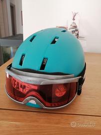 casco più occhiali 