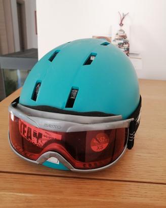 casco più occhiali 