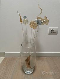 Vaso in vetro soffiato a bocca e dettaglio argento