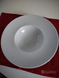 Piatti a cappello di prete per ristorante