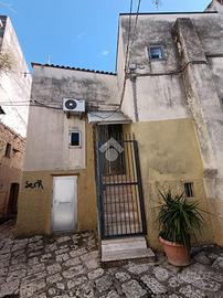CASA INDIPENDENTE A CASSANO DELLE MURGE