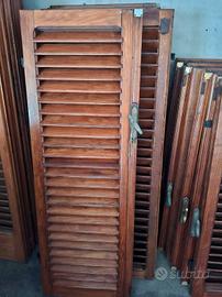 25 persiane  di varie misure in legno