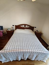 Copriletto matrimoniale in merletto