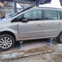 RICAMBI AUTO OPEL ZAFIRA 2005/2006