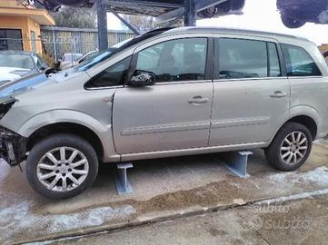RICAMBI AUTO OPEL ZAFIRA 2005/2006