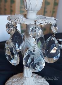 Piccola abatjour antica con gocce di cristallo