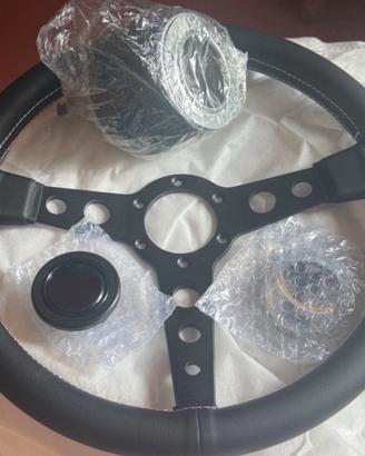 Volante in pelle con mozzo