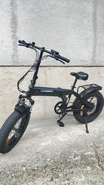 bicicletta elettrica come nuova pieghevole beraud