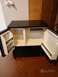 frigorifero per ufficio perfettamente funzionante 