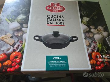 tegame con coperchio in vetro