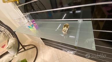 Mensole in vetro per negozio