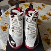 Jordan Jumpman Two Trey taglia 38,5 usato 