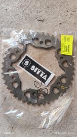 Corona in ERGAL 44 denti passo 520 CBR Honda