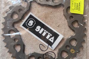 Corona in ERGAL 44 denti passo 520 CBR Honda