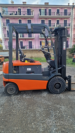 Muletto a batteria toyota