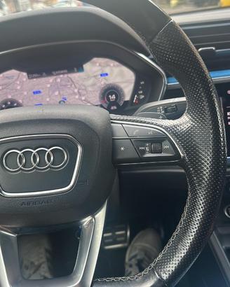 Audi q3 sport back S Line