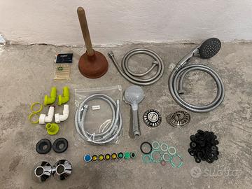 Lotto Accessori Idraulica ricambi bagno e cucina