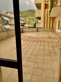 Trilocale con ampio terrazzo