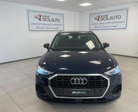 AUDI Q3 35 1.5 tfsi Business s-tronic