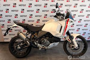 Ducati Desert X 950 km 0 tua da 220,00 al mese