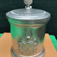 Boccale di birra in peltro 