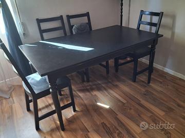 Tavolo nero allungabile Ikea + Sedie nere Ikea